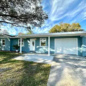  Holiday home Clearwater's Kept Secret
