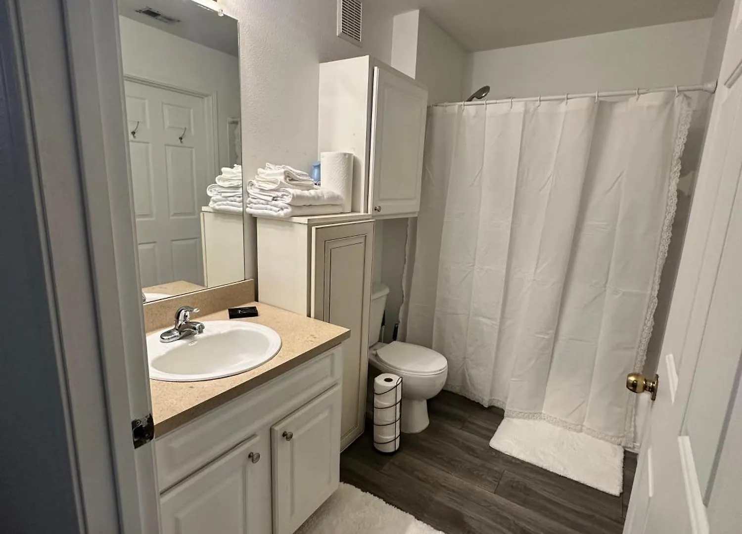 The Avalon Apartment Clearwater